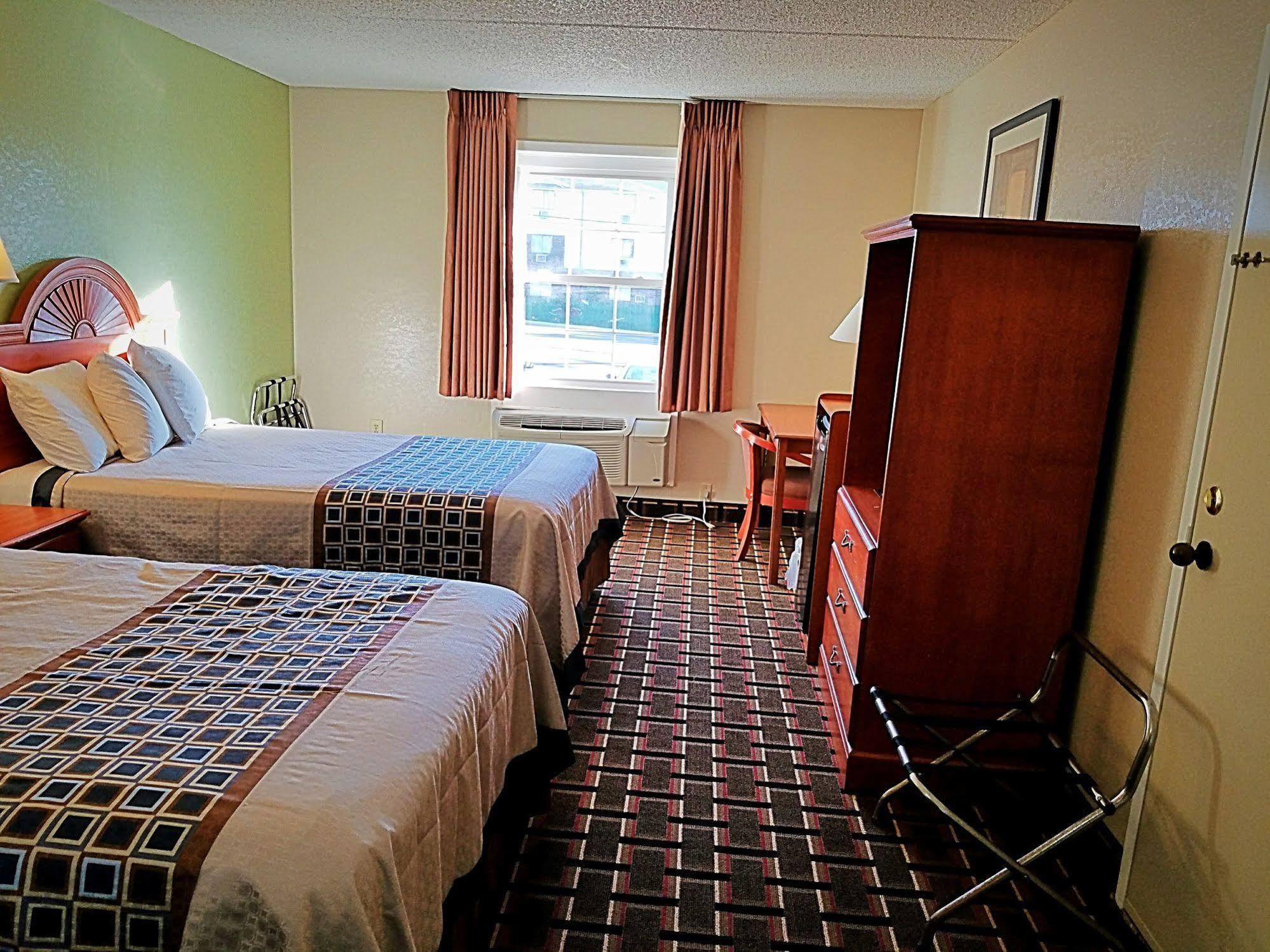 Red Roof Inn Richmond, Va - W Broad St Henrico Extérieur photo