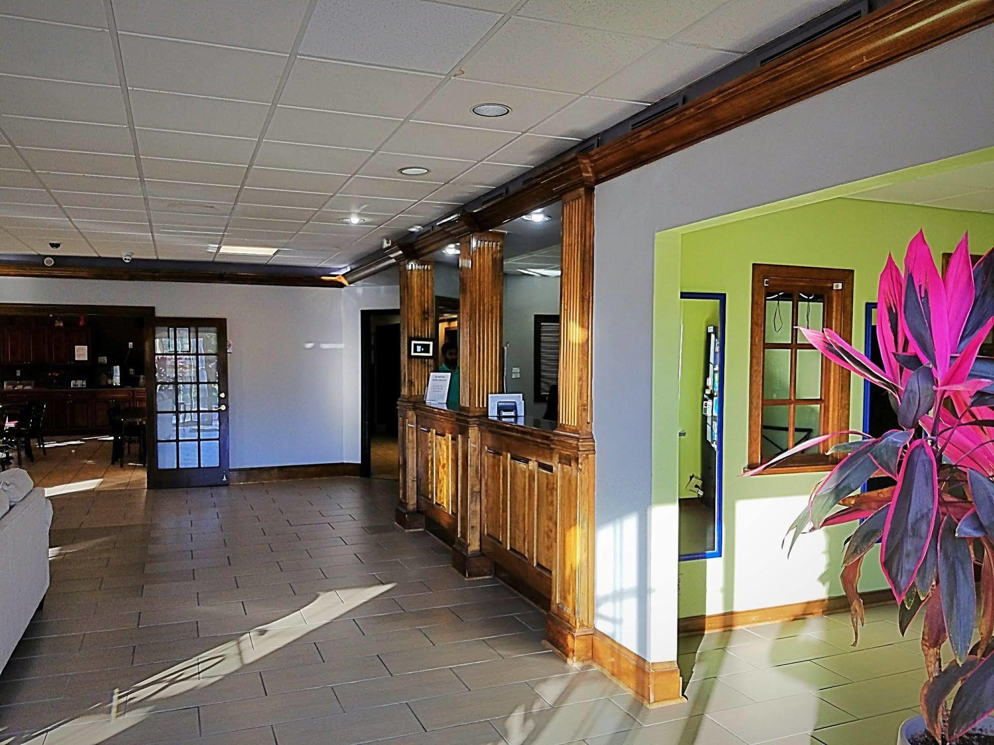 Red Roof Inn Richmond, Va - W Broad St Henrico Extérieur photo