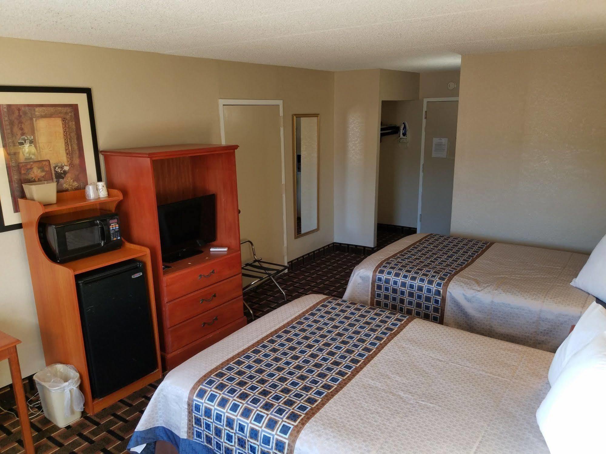 Red Roof Inn Richmond, Va - W Broad St Henrico Extérieur photo